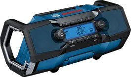 具有數位 FM 顯示器的BoschGPB 18V-2 C 收音機。.