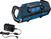 附充電器的BoschGPB 18V-2 C 工地收音機。.