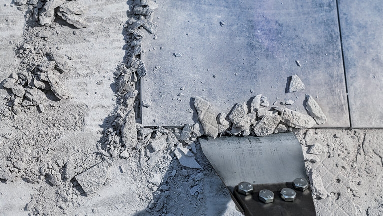 PRO SDS plus 刮剝刀,130 x 290 mm 瓷磚拆除工具可打碎地磚和碎片。