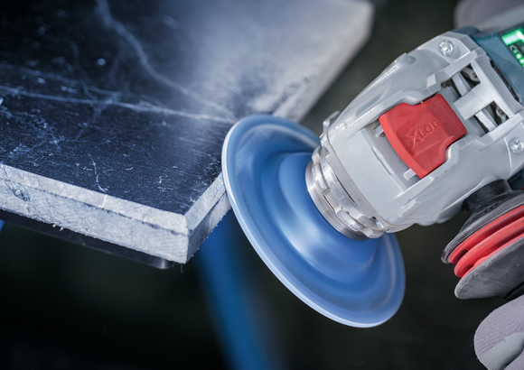 Object #200557580: 7425288_APP_CLOSE_1 BoschX-LOCK 鑽石磨盤,用於磁磚邊緣修整.