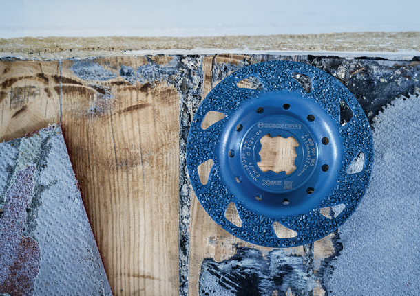 中型超耐久多材質專業款碳化鎢硬質合金研磨盤,平面型,X-LOCK,115 mm,22.23 mm Bosch硬質合金磨盤,適用於木材和油漆。.