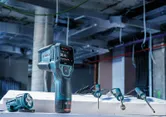 Thermo detector with probes measures temperature at a construction site.